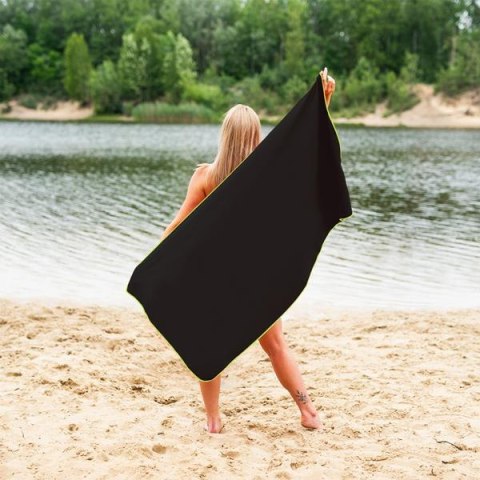 NCR11 CZARNY RĘCZNIK Z MIKROFIBRY 140x70 cm NILS