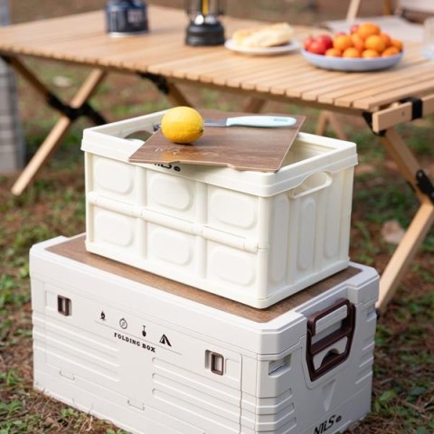 NCB4007 SKŁADANA SKRZYNIA KEMPINGOWA BIAŁA Z FUNKCJĄ STOŁU 2W1 15L NILS CAMP