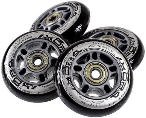 PU 84x24 82A CZARNE (4 szt.) + ABEC-9 CHROME (8 szt.) ZESTAW NILS EXTREME